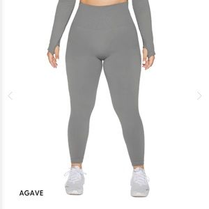 ILUS Seamlux Intensify Grey leggings Size S